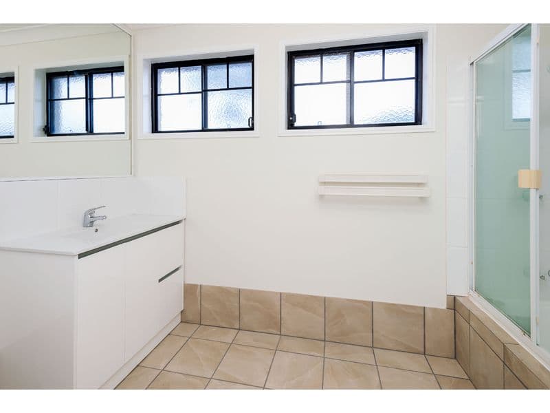 18 Delavan Street, Wishart QLD 4122, Wishart - Thumbnail 6