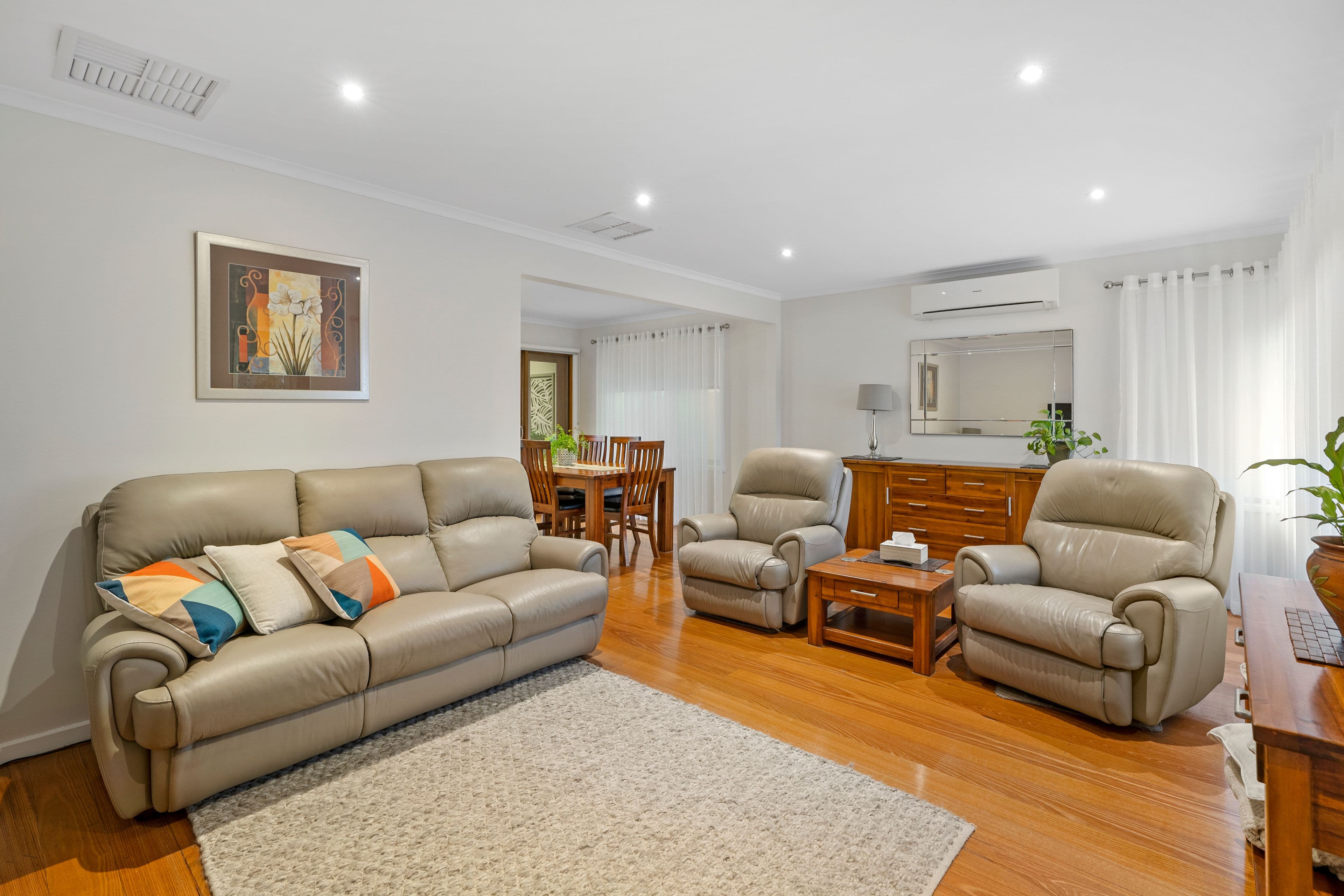 14 Clifford Street, Bayswater VIC 3153, Bayswater - Thumbnail 2