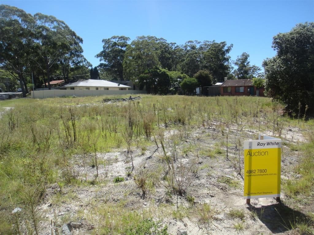 56 and 58 Meredith Avenue, LEMON TREE PASSAGE NSW 2319, Lemon Tree Passage - Thumbnail 2