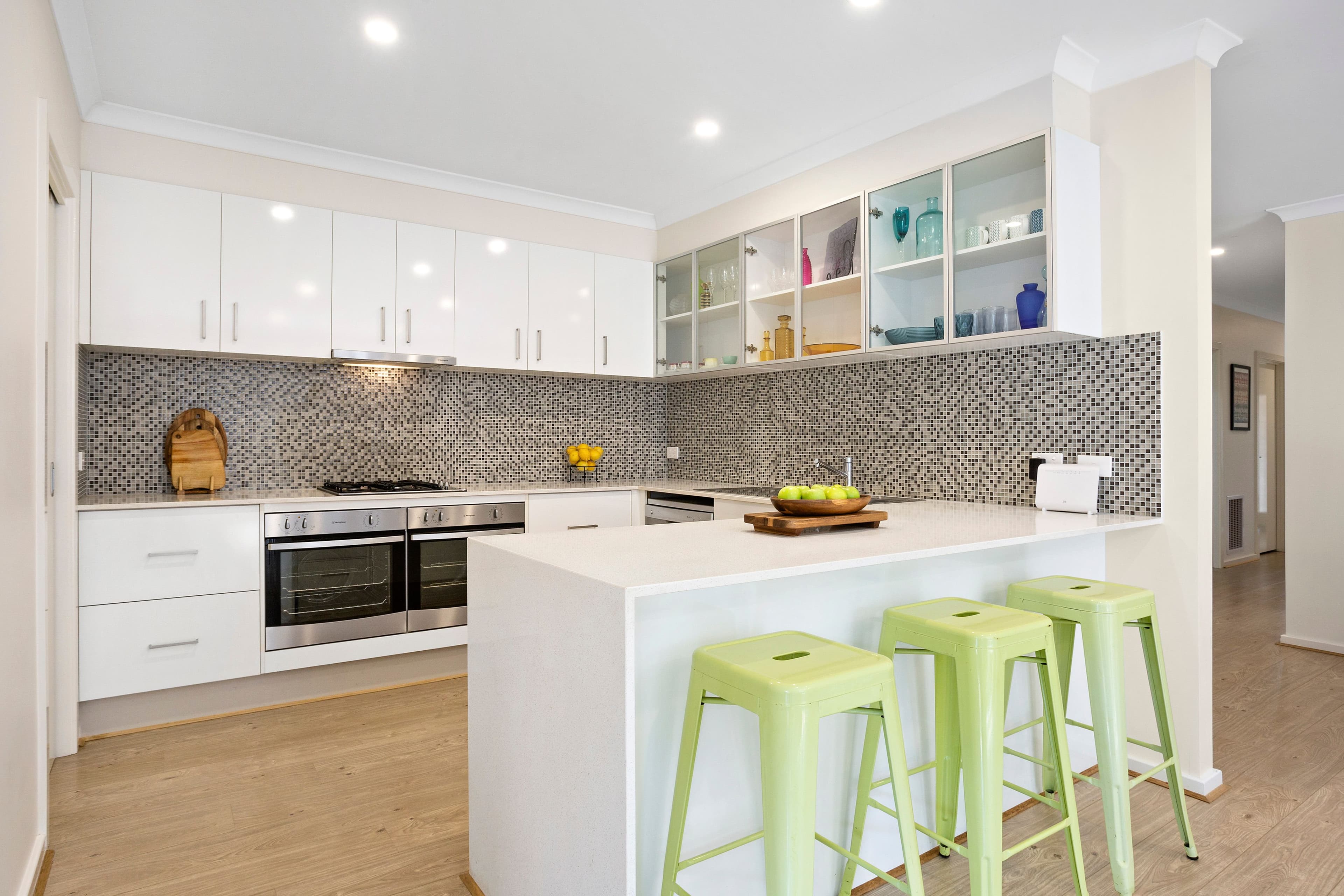 219 Painted Hills Road, Doreen VIC 3754, Doreen - Thumbnail 2
