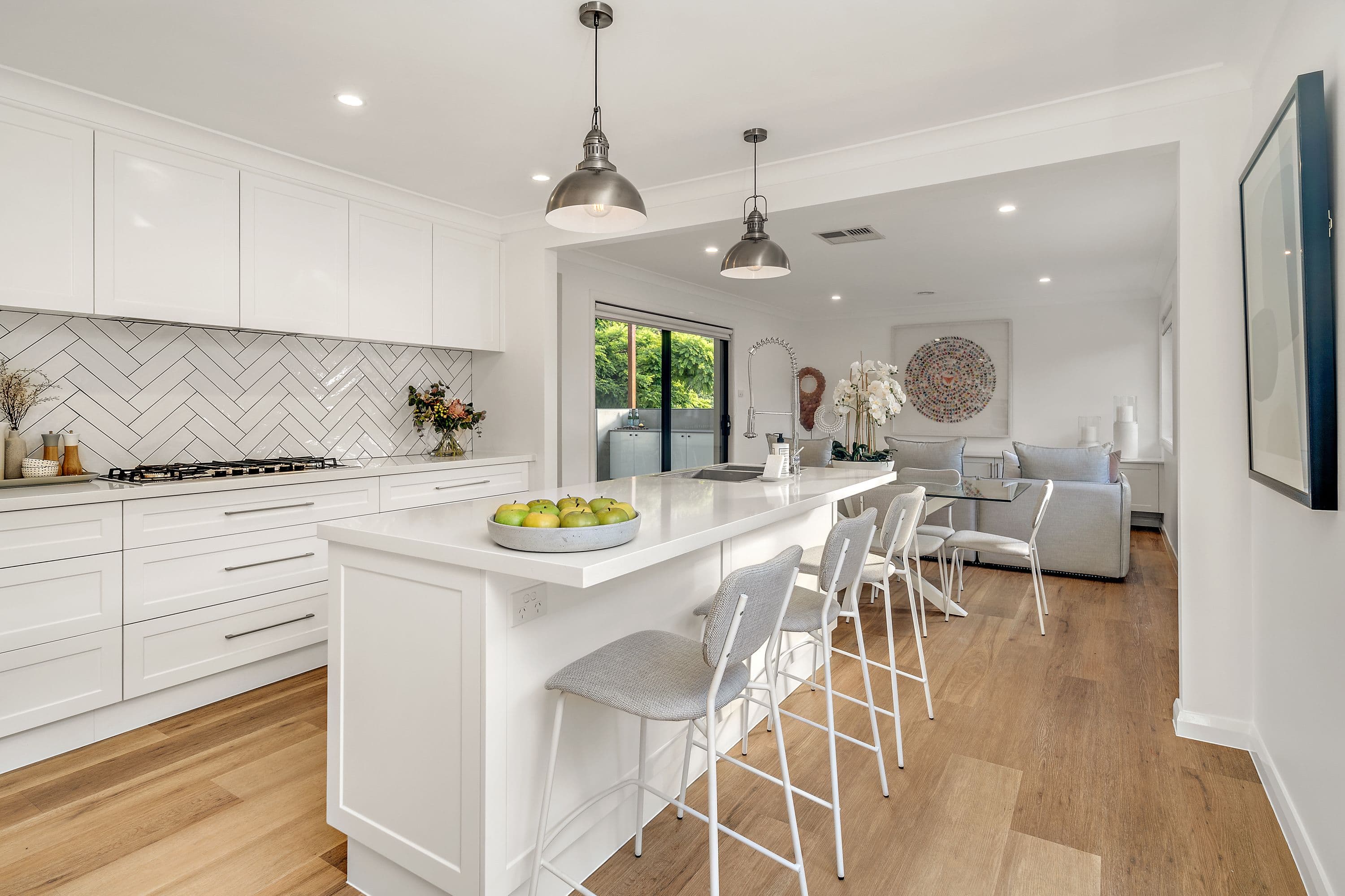 16 Noala Street, Aranda ACT 2614, Aranda - Thumbnail 2