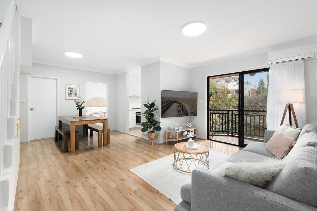82/3 Williams Parade, Dulwich Hill - Image 1