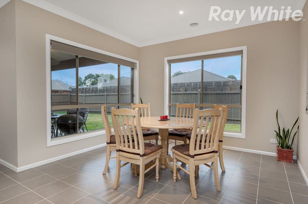10 Saintly Drive, South Morang VIC 3752, South Morang - Thumbnail 4