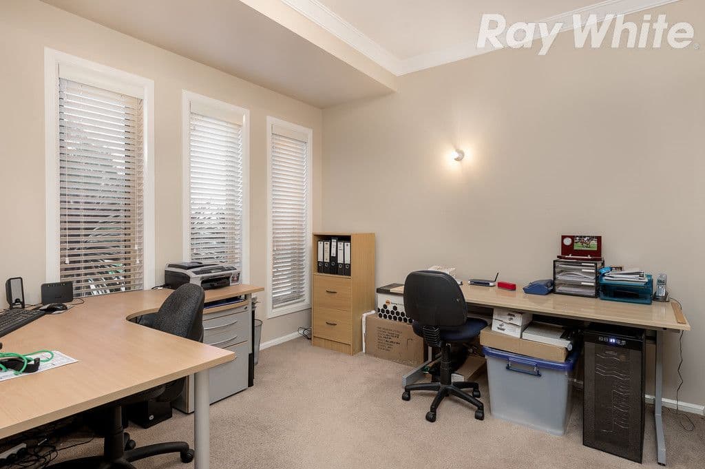 10 Saintly Drive, South Morang VIC 3752, South Morang - Thumbnail 6