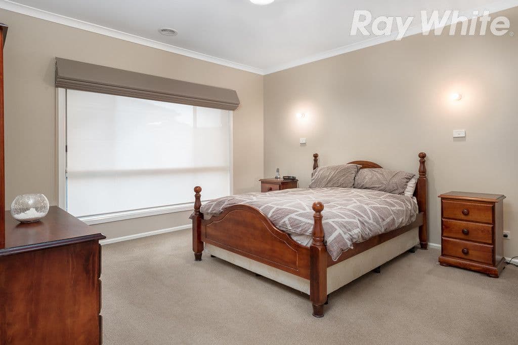 10 Saintly Drive, South Morang VIC 3752, South Morang - Thumbnail 8