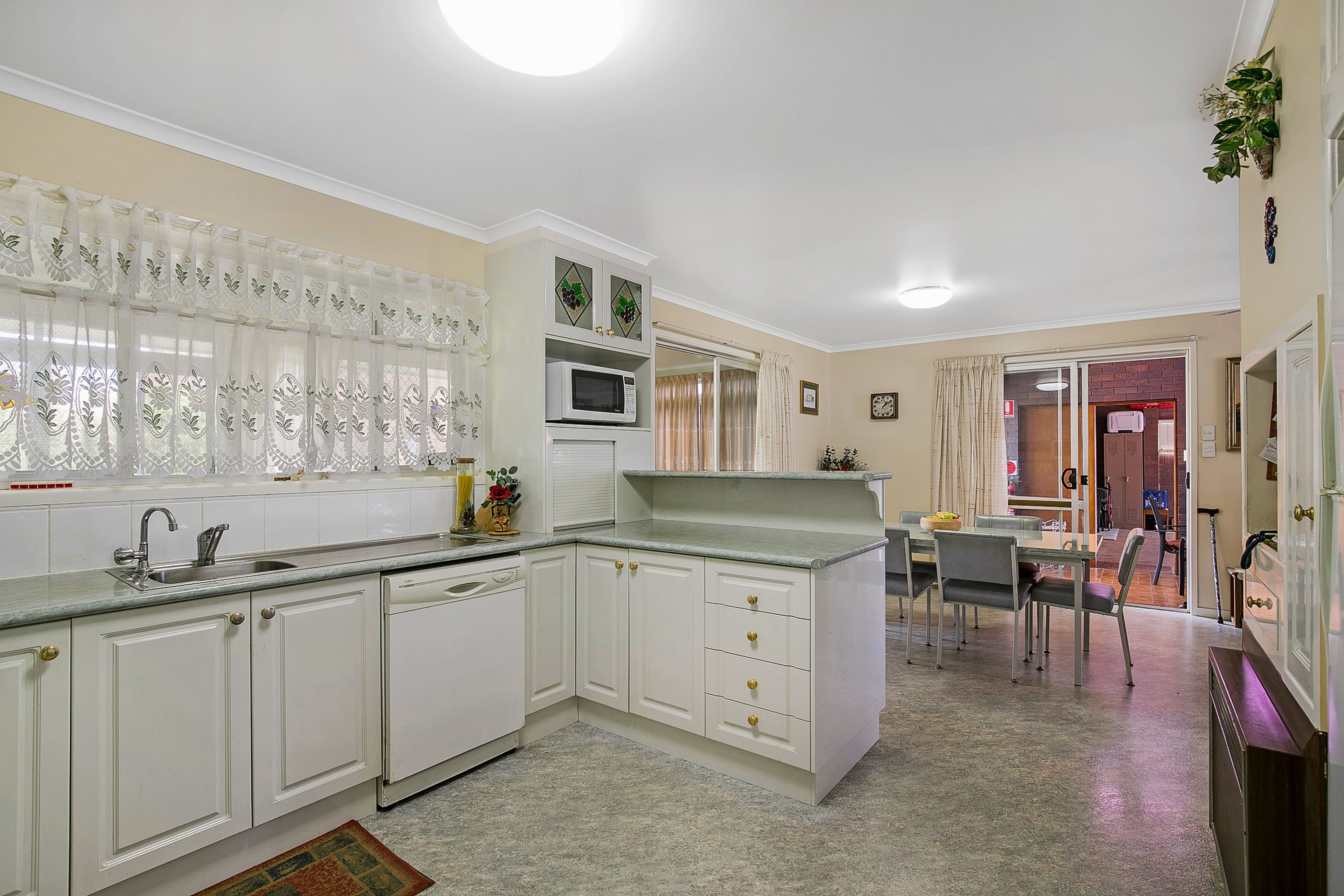 30 Clarice Street, Harristown QLD 4350, Harristown - Thumbnail 6