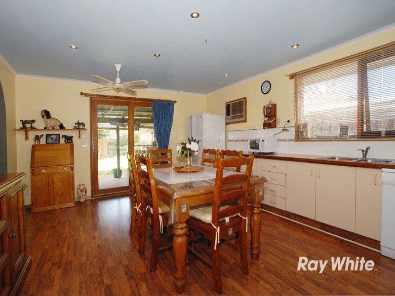 4 Todd Court, CRANBOURNE VIC 3977, Cranbourne West - Thumbnail 5