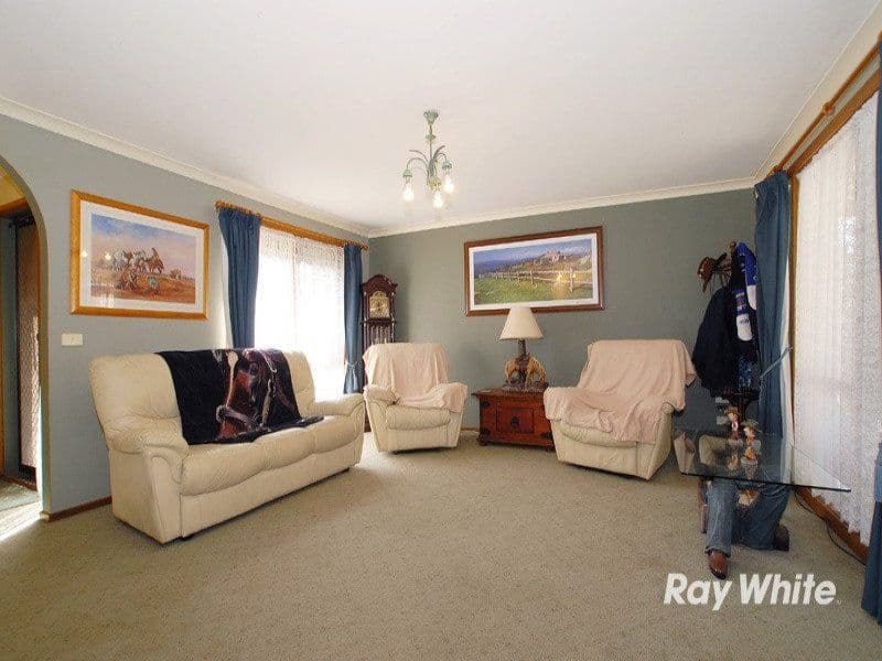 4 Todd Court, CRANBOURNE VIC 3977, Cranbourne West - Thumbnail 6