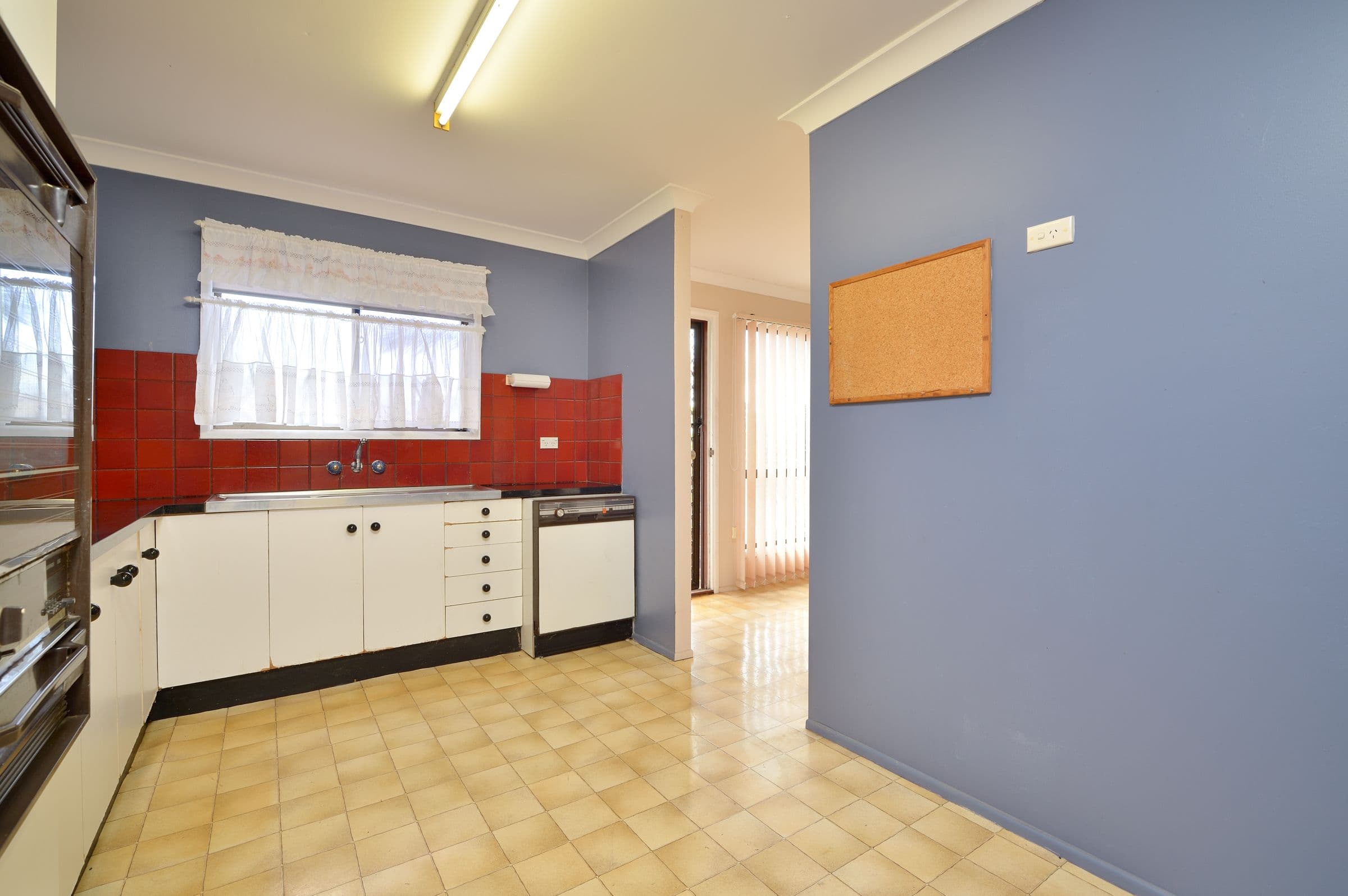 11 Atholl Court, Kin Kora QLD 4680, Kin Kora - Thumbnail 7