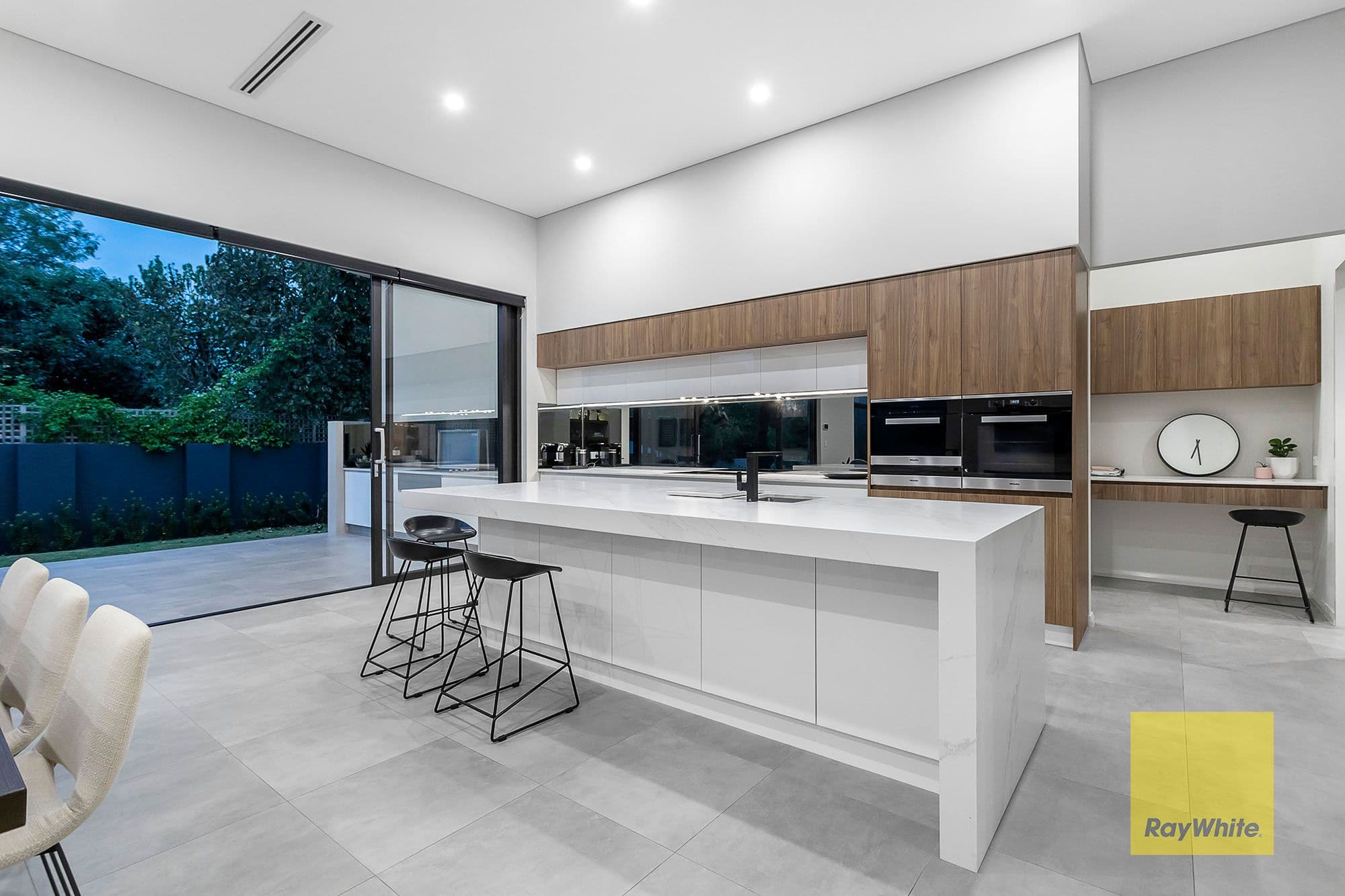 3 Lupin Hill Grove, Nedlands WA 6009, Nedlands - Thumbnail 6