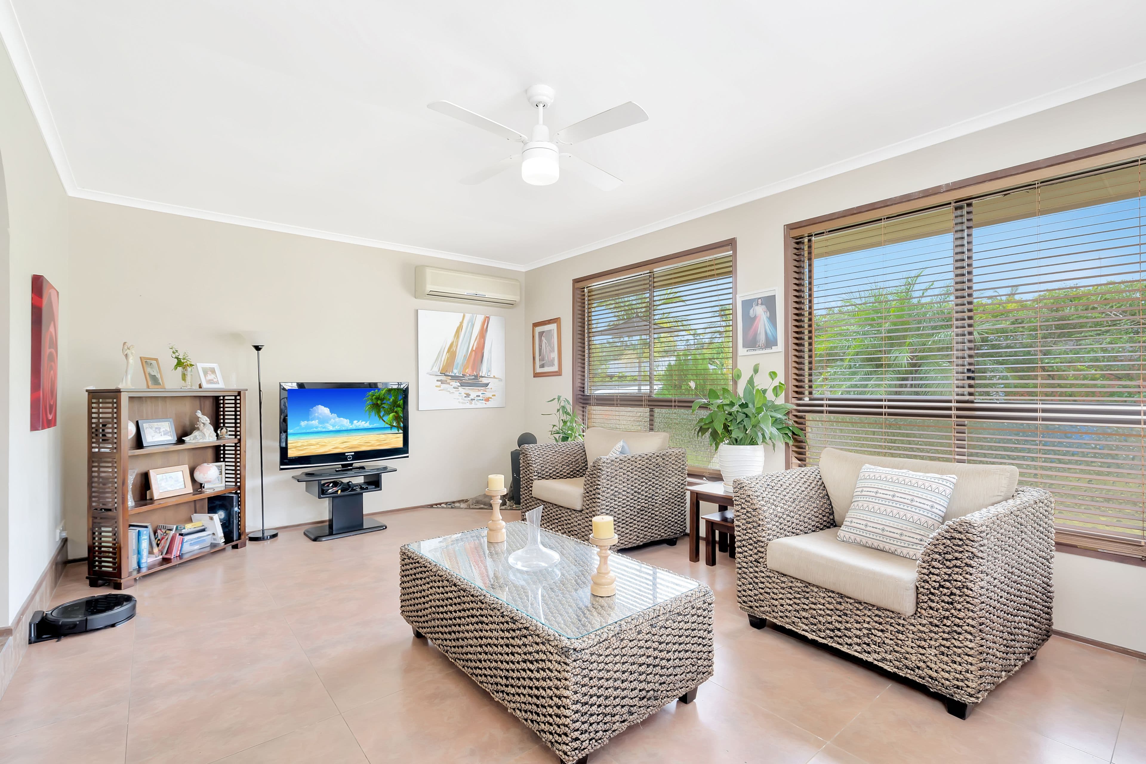 14 Parasol Street, Ashmore QLD 4214, Ashmore - Thumbnail 2