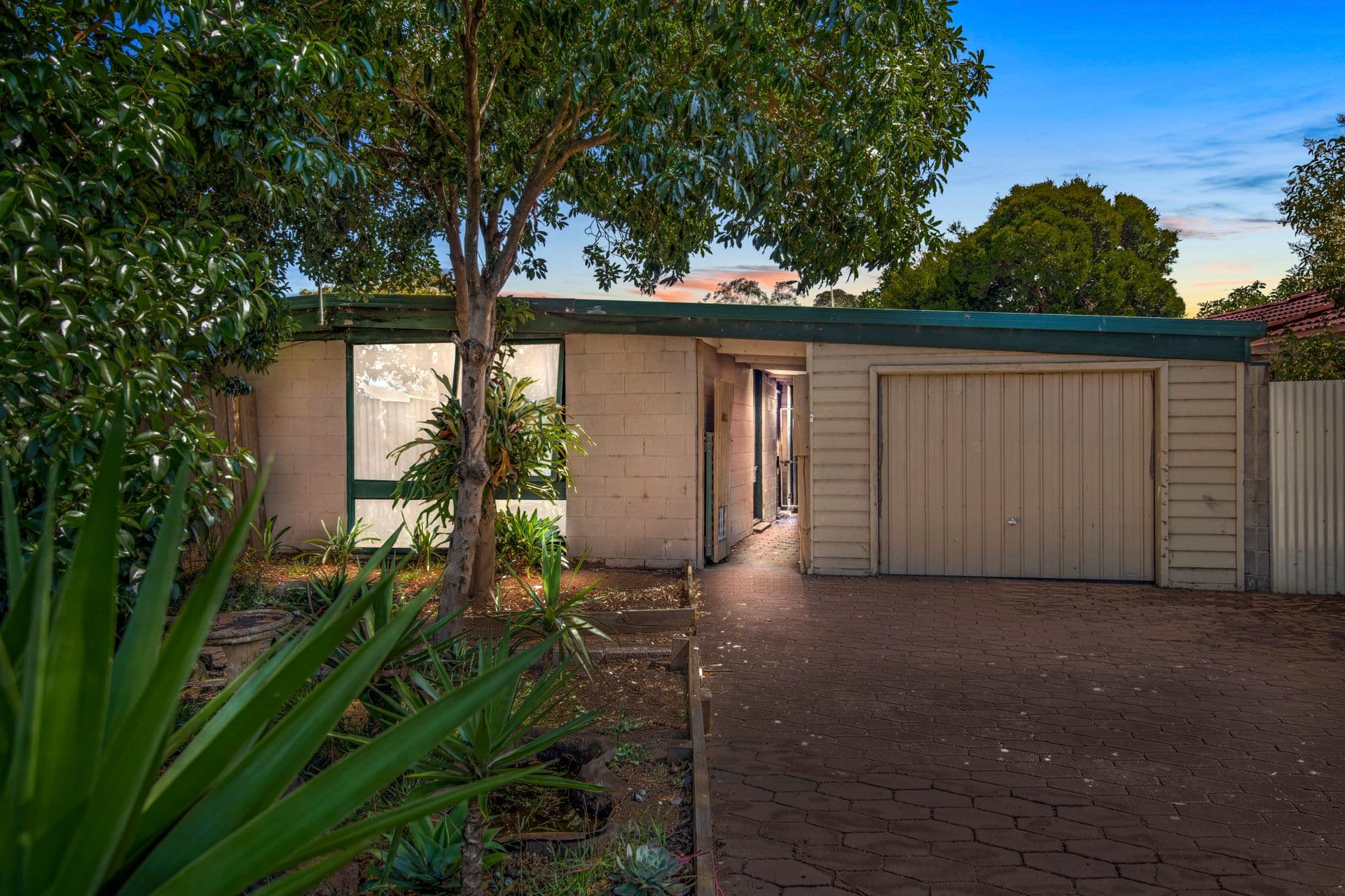 4 Rowell Court, Melton South VIC 3338, Melton South - Image 1