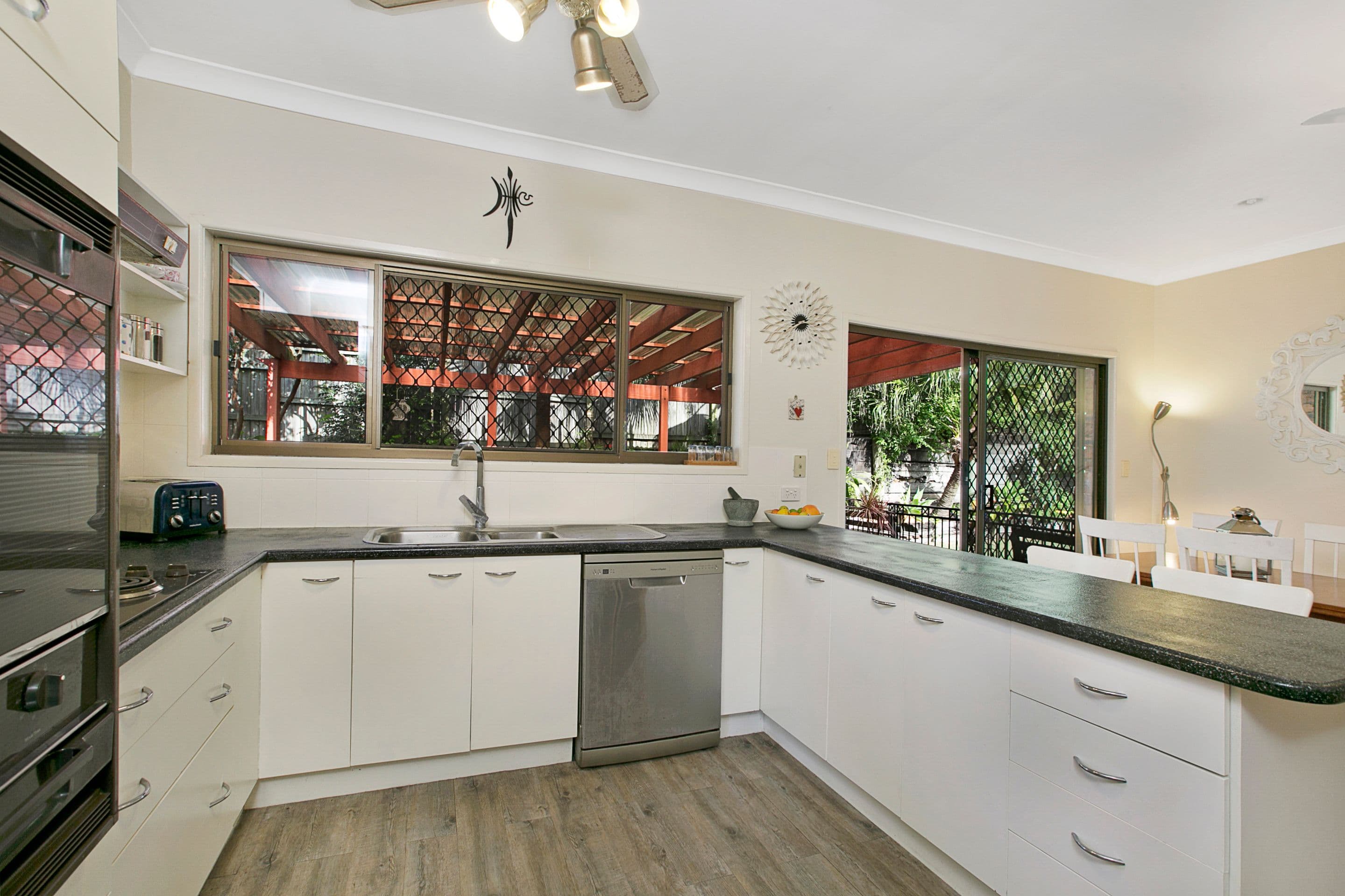 12 Dalrello Street, Carina QLD 4152, Carina - Thumbnail 4