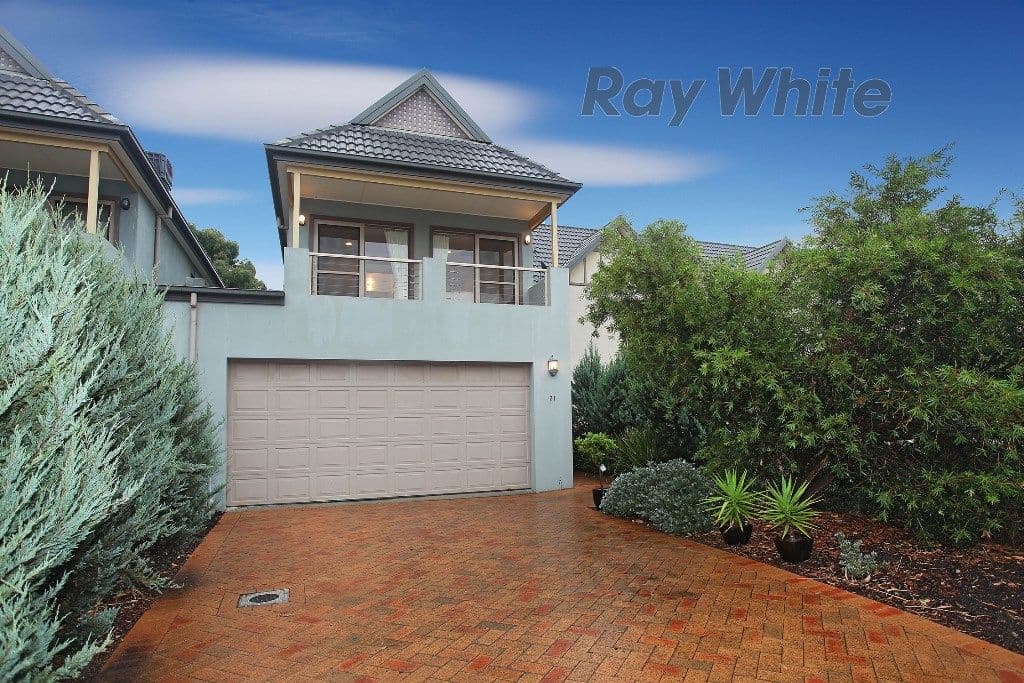 1 Greg Norman Drive, Point Cook VIC 3030, Point Cook - Thumbnail 2