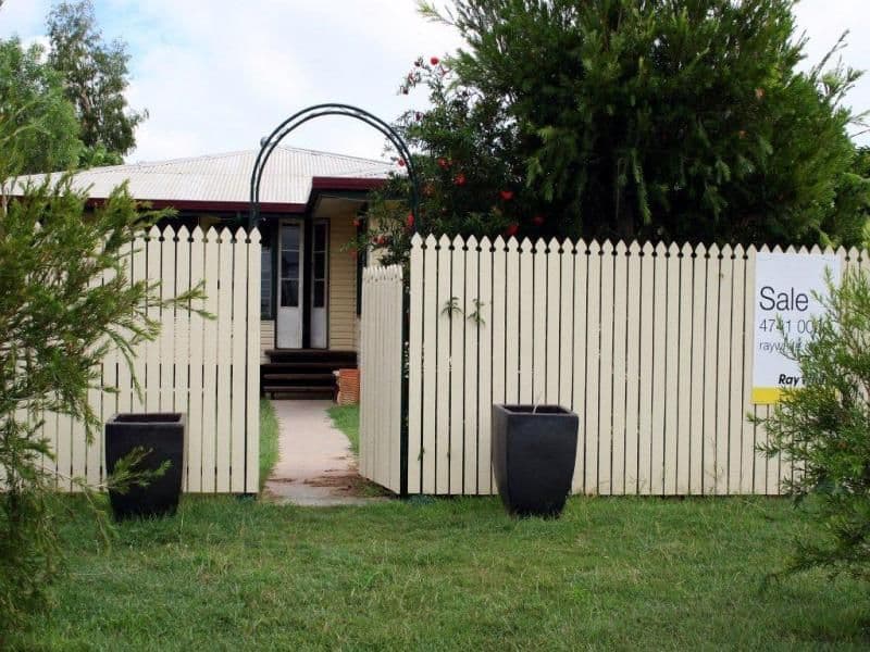 17 McLaren, HUGHENDEN QLD 4821, Hughenden - Thumbnail 2