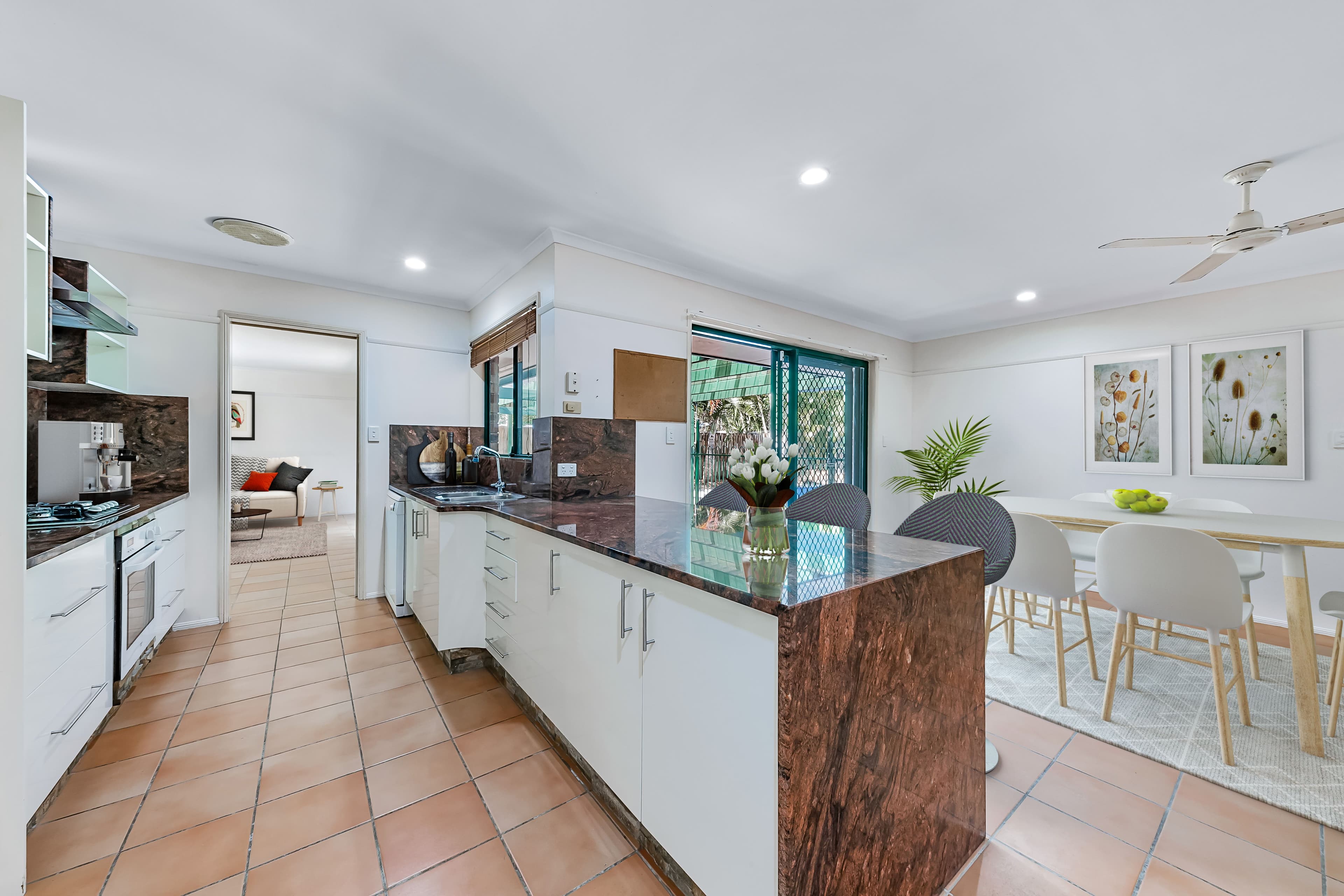 6 Kingfisher Terrace, Jubilee Pocket QLD 4802, Jubilee Pocket - Thumbnail 2