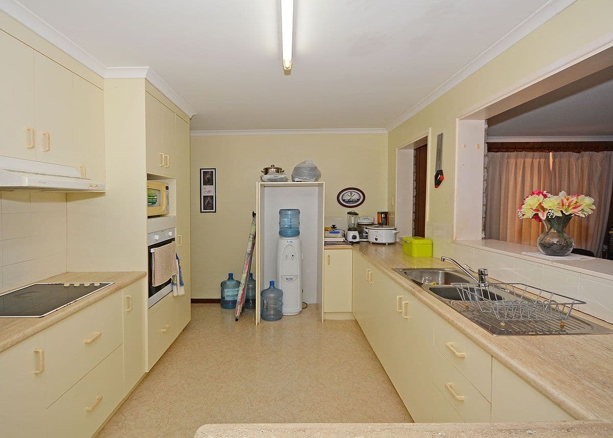 42 Corfield Street, Point Vernon QLD 4655, Point Vernon - Thumbnail 3