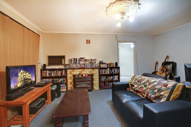1A St Vigeons Road, Reservoir VIC 3073, Reservoir - Thumbnail 4
