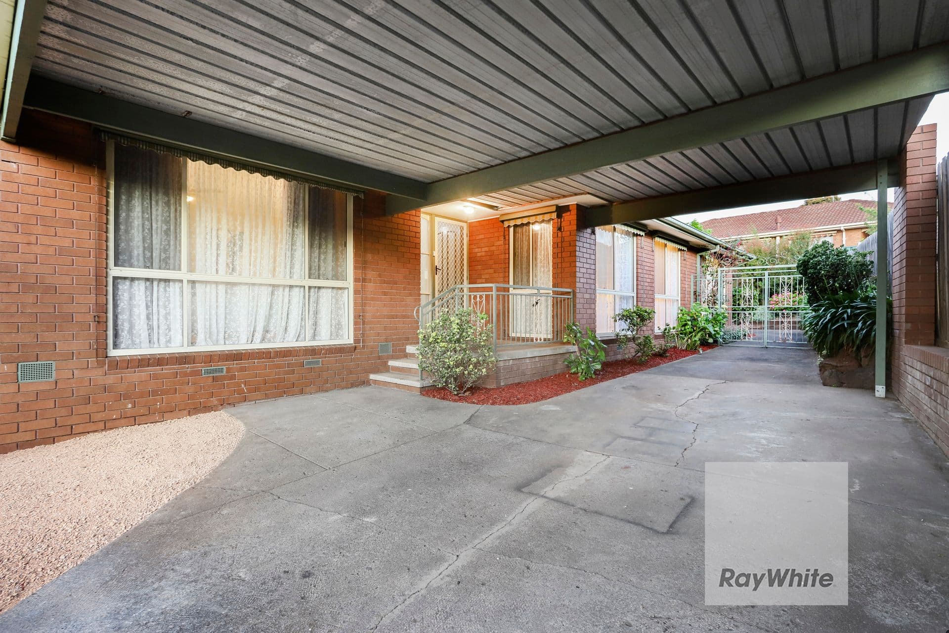 14 Ellesmere Crescent, Gladstone Park VIC 3043, Gladstone Park - Thumbnail 2
