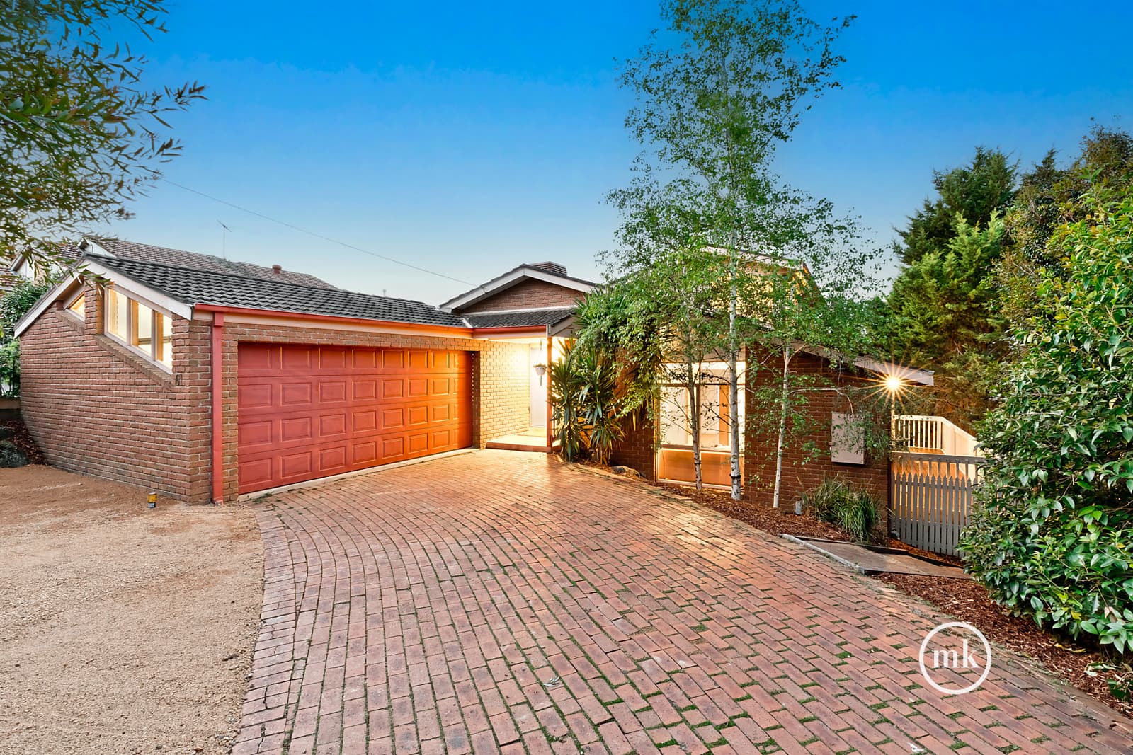 Eltham North, Eltham North - Thumbnail 2