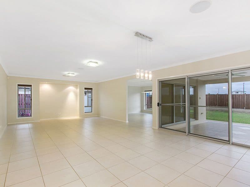 39 Rushcutter Avenue, Oxenford QLD 4210, Oxenford - Thumbnail 6