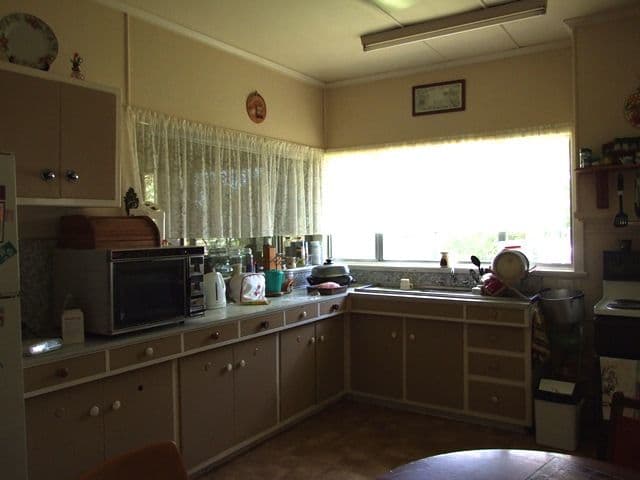 118 Thistle Street, Blackall QLD 4472, Blackall - Thumbnail 4