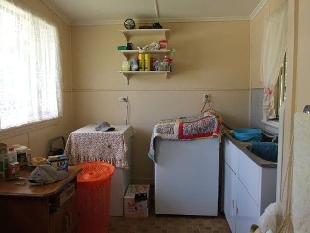 118 Thistle Street, Blackall QLD 4472, Blackall - Thumbnail 5