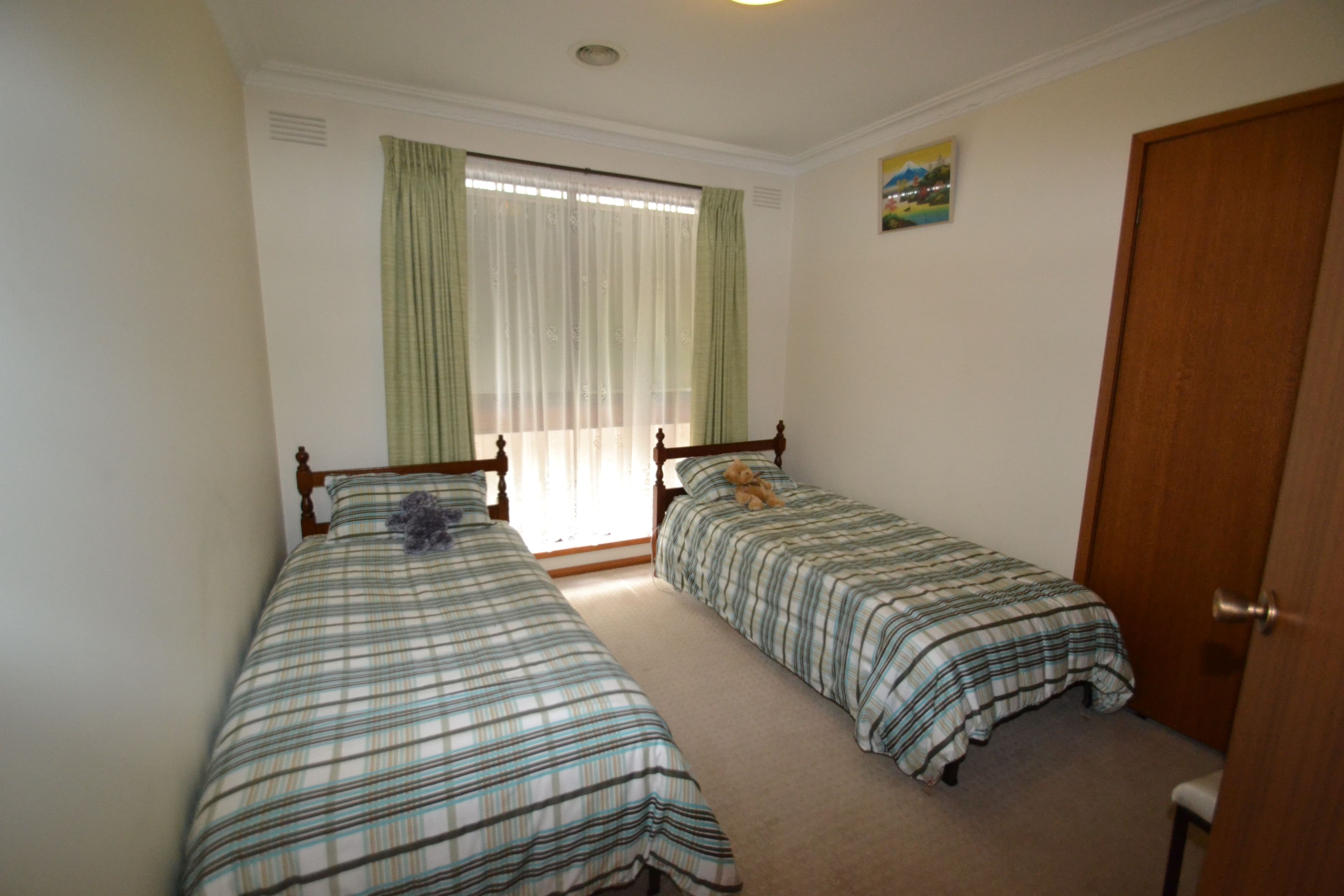 14 Tristan Street, Seymour VIC 3660, Seymour - Thumbnail 4
