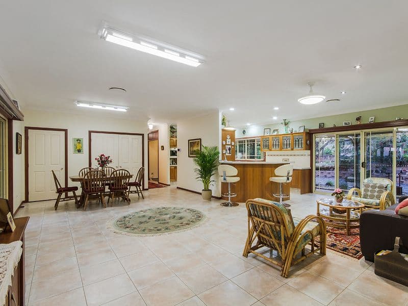 15 Oregon Way, Oxenford QLD 4210, Oxenford - Thumbnail 5