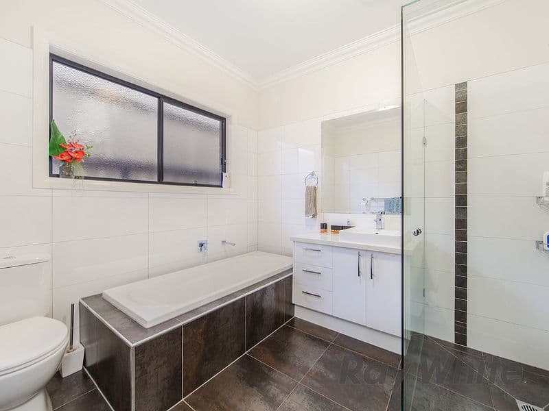 10 Highfield Road, Cairnlea VIC 3023, Cairnlea - Thumbnail 5