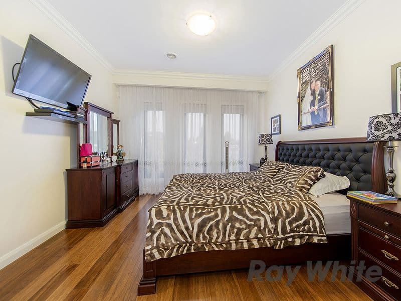 10 Highfield Road, Cairnlea VIC 3023, Cairnlea - Thumbnail 6