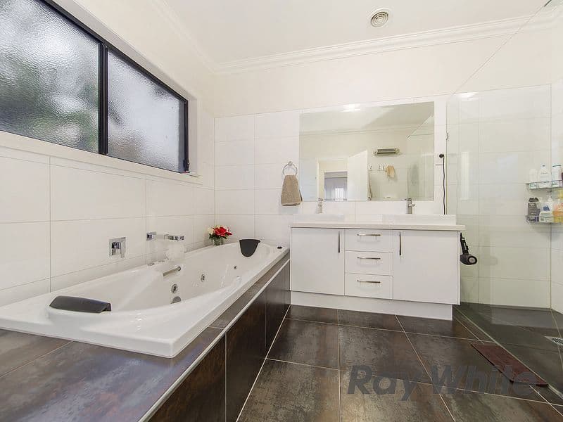 10 Highfield Road, Cairnlea VIC 3023, Cairnlea - Thumbnail 7