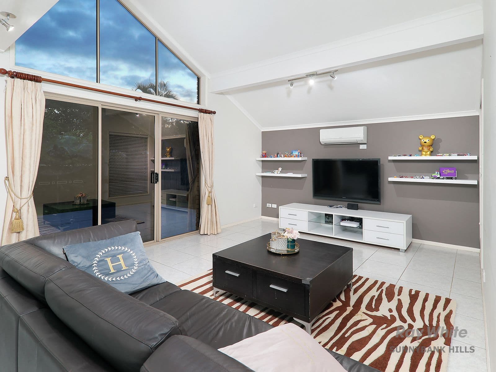 16 Maywood Crescent, Calamvale QLD 4116, Calamvale - Thumbnail 6