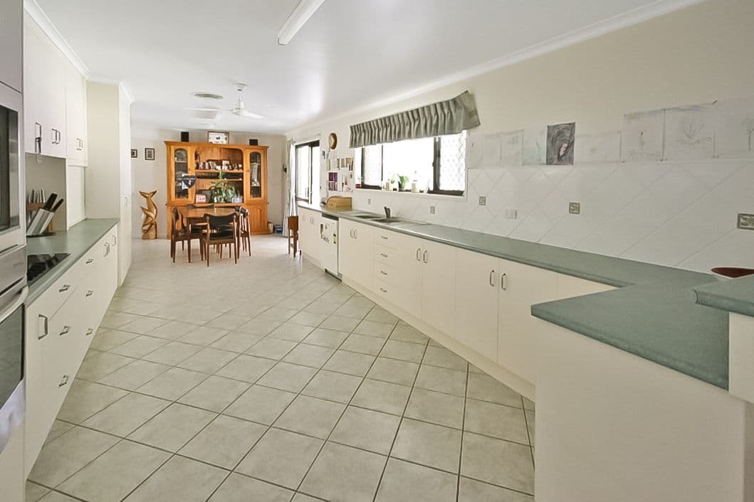 1195 Marlborough Sarina Road, Sarina QLD 4737, Sarina - Thumbnail 4