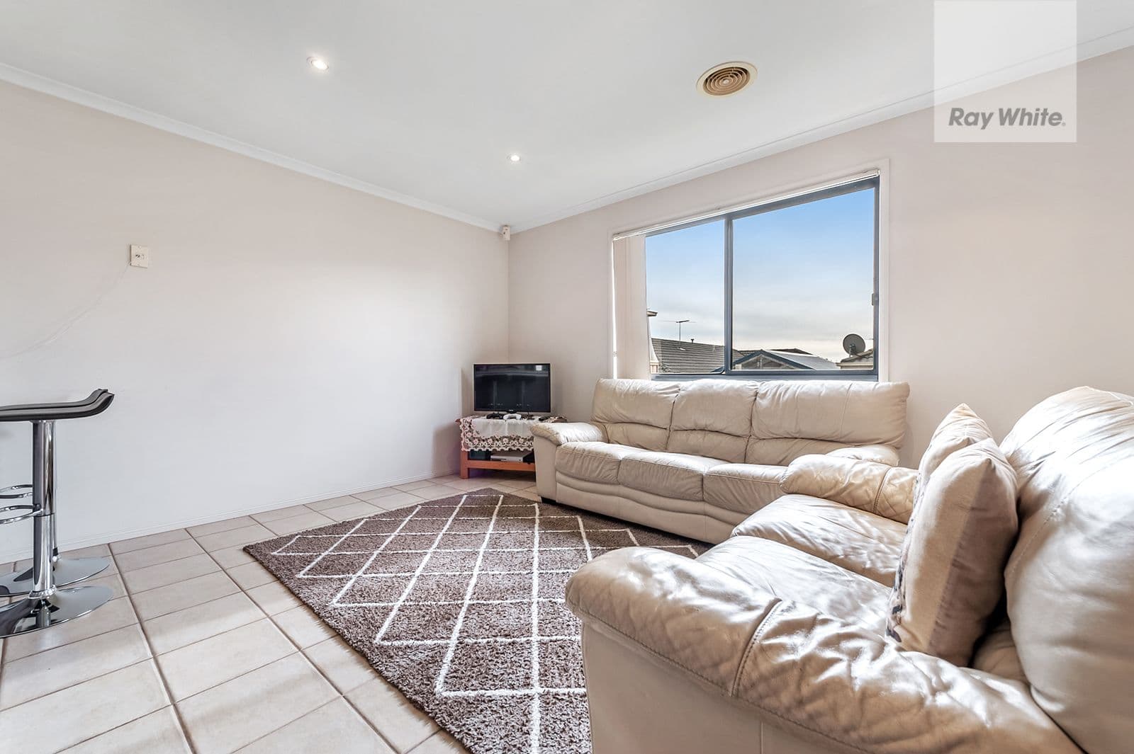 8 Sage Hills Place, Craigieburn VIC 3064, Craigieburn - Thumbnail 8