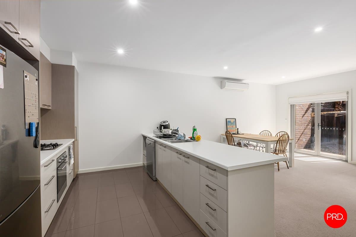 58A Hargreaves Street, BENDIGO VIC 3550, Bendigo Property Image - Thumbnail 2