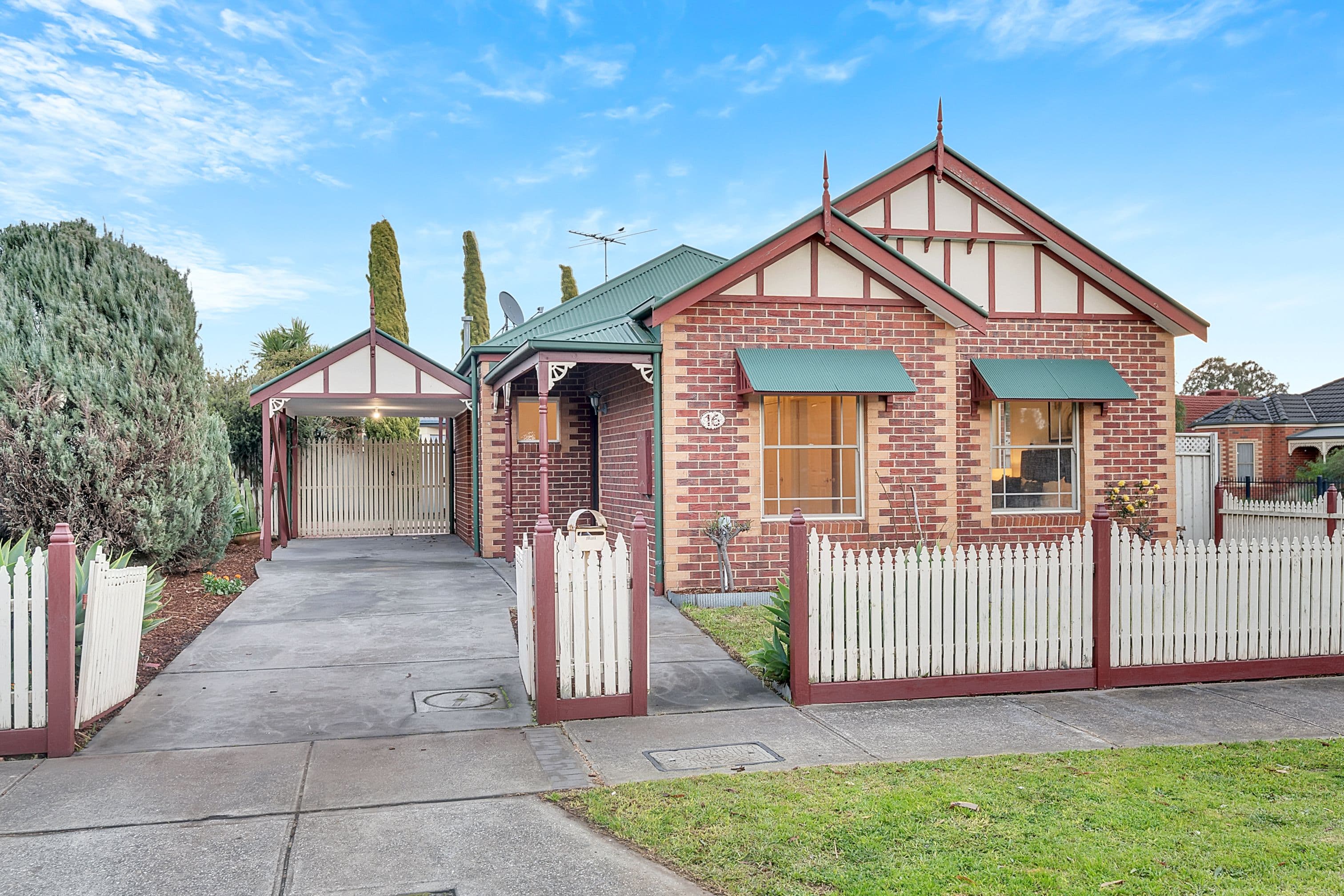16 Stoneleigh Place, Craigieburn VIC 3064, Craigieburn - Image 1