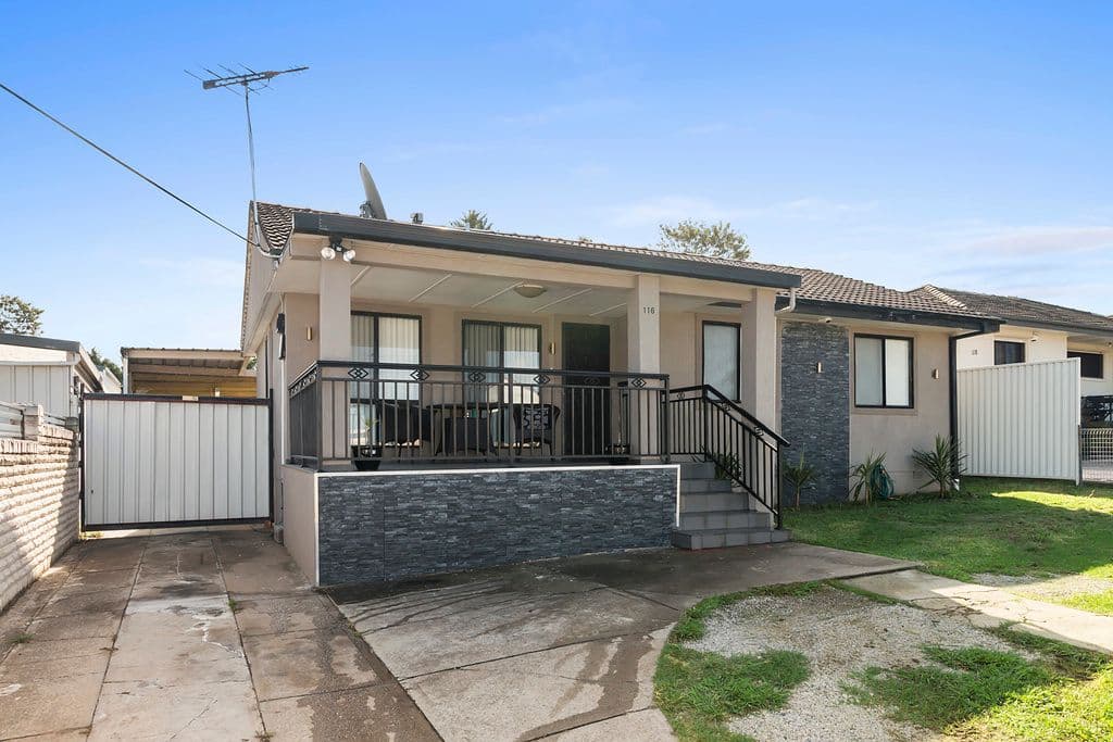 116 Gabo Crescent, Sadleir - Image 1