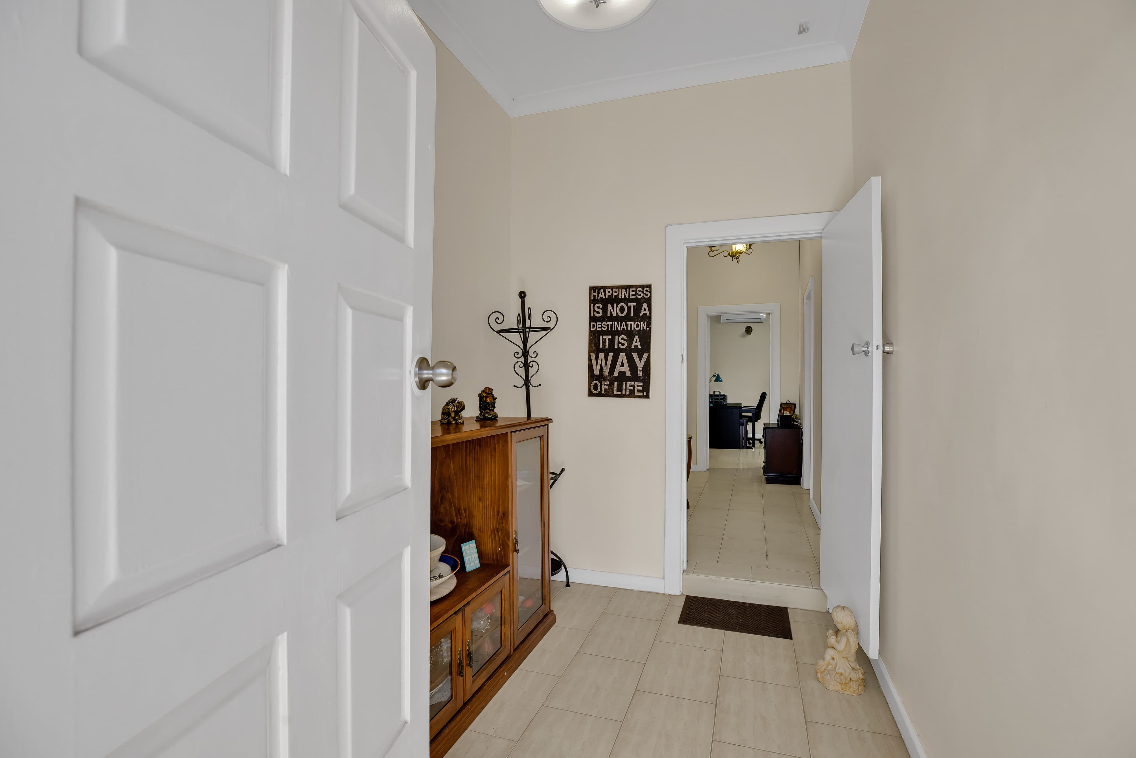 9 Grantley Avenue, Rostrevor SA 5073, Rostrevor - Thumbnail 2