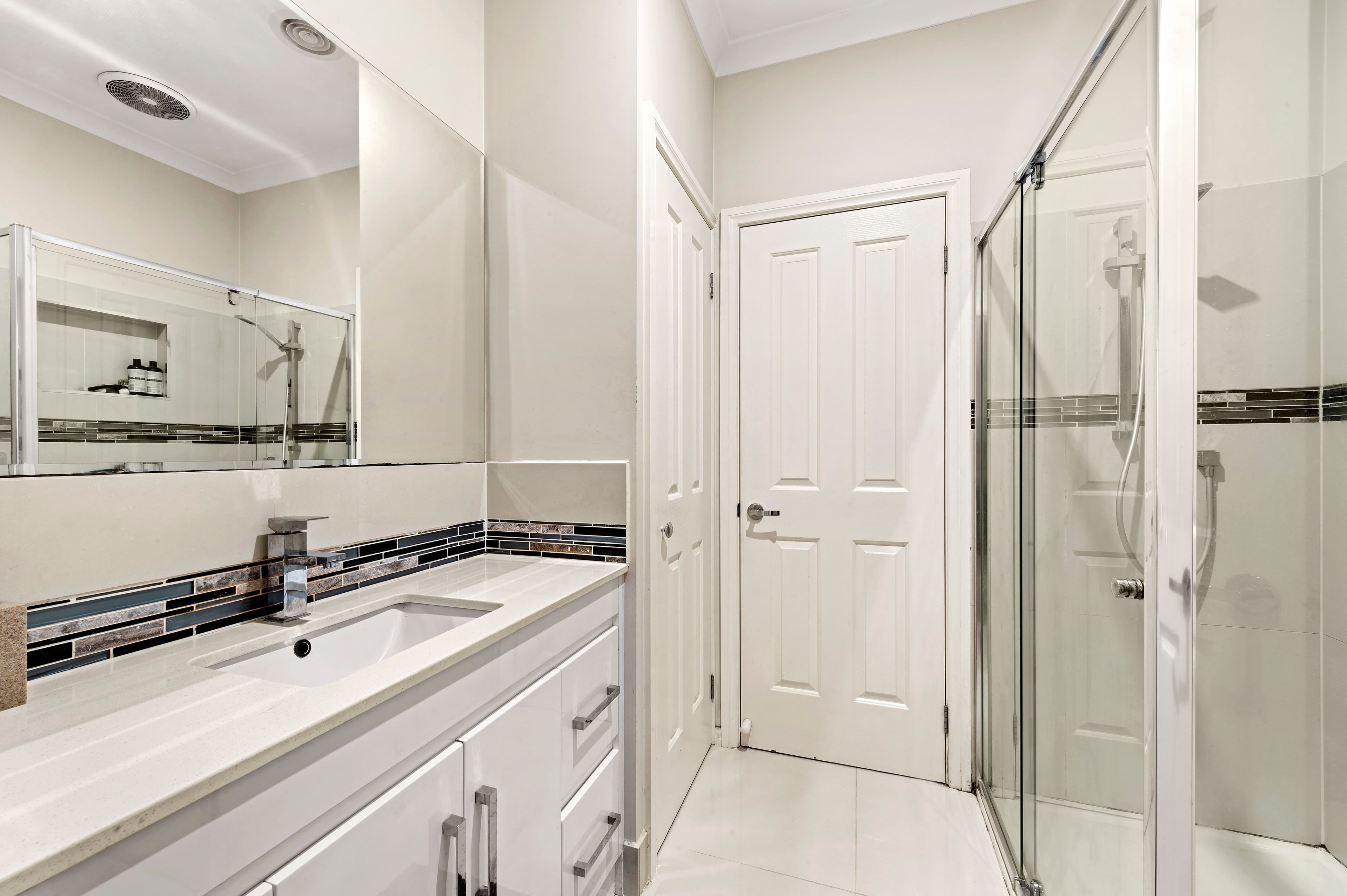 1A Brogden Court, Rowville VIC 3178, Rowville - Thumbnail 6