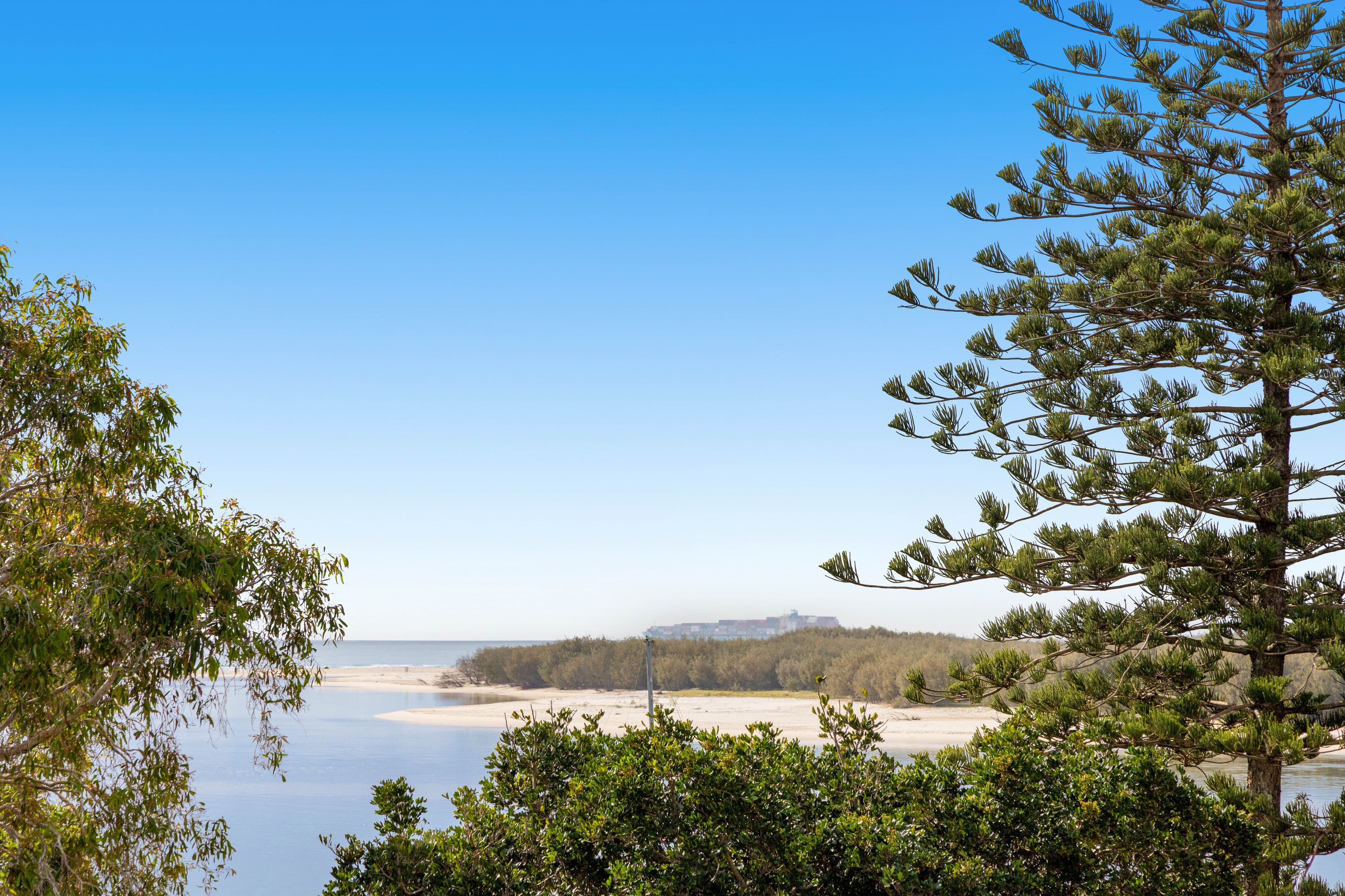 21 Landsborough Parade, Golden Beach QLD 4551, Golden Beach - Thumbnail 5