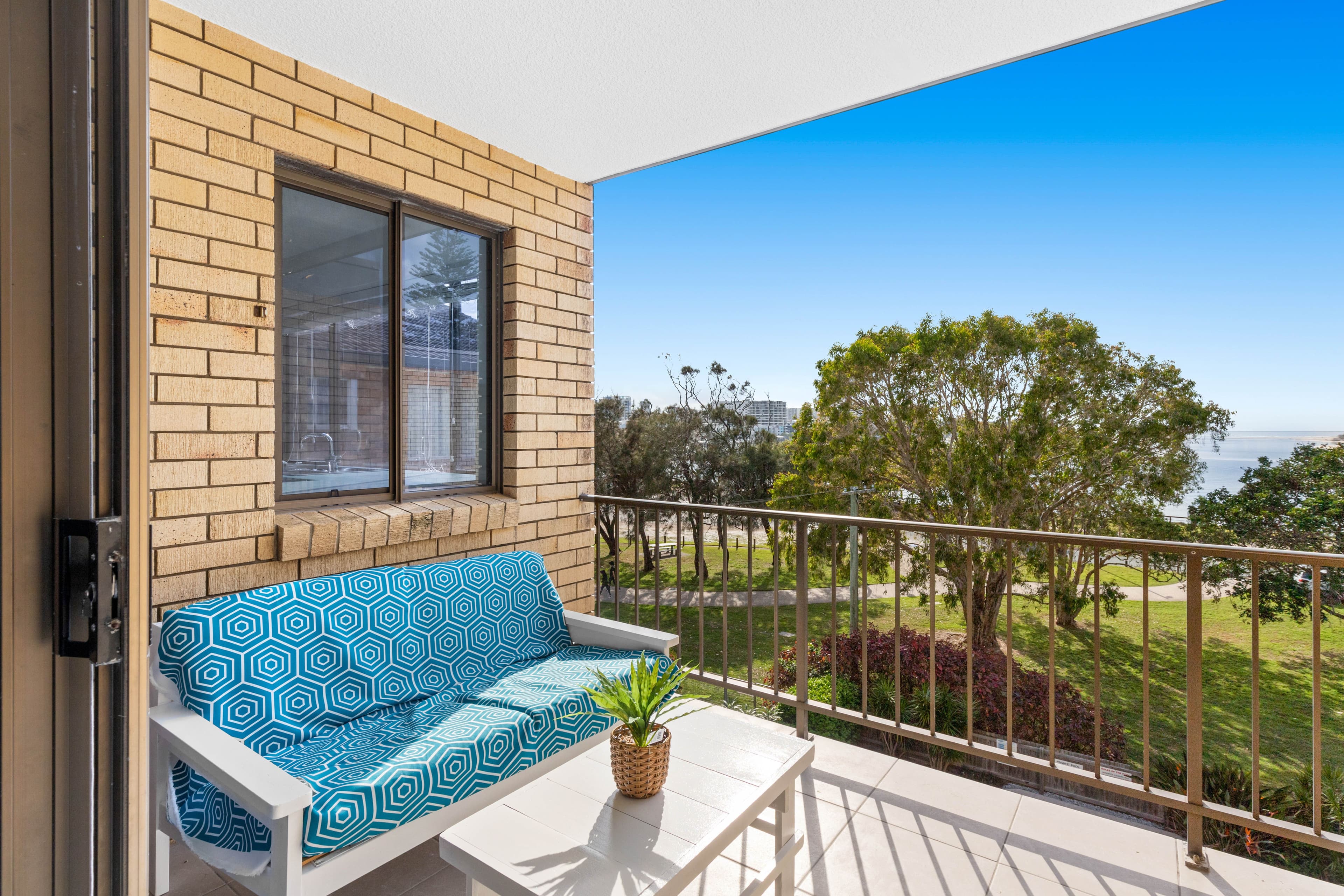21 Landsborough Parade, Golden Beach QLD 4551, Golden Beach - Thumbnail 8