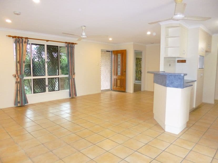 216 Kellys Road, WALKERSTON QLD 4751, Walkerston - Thumbnail 2