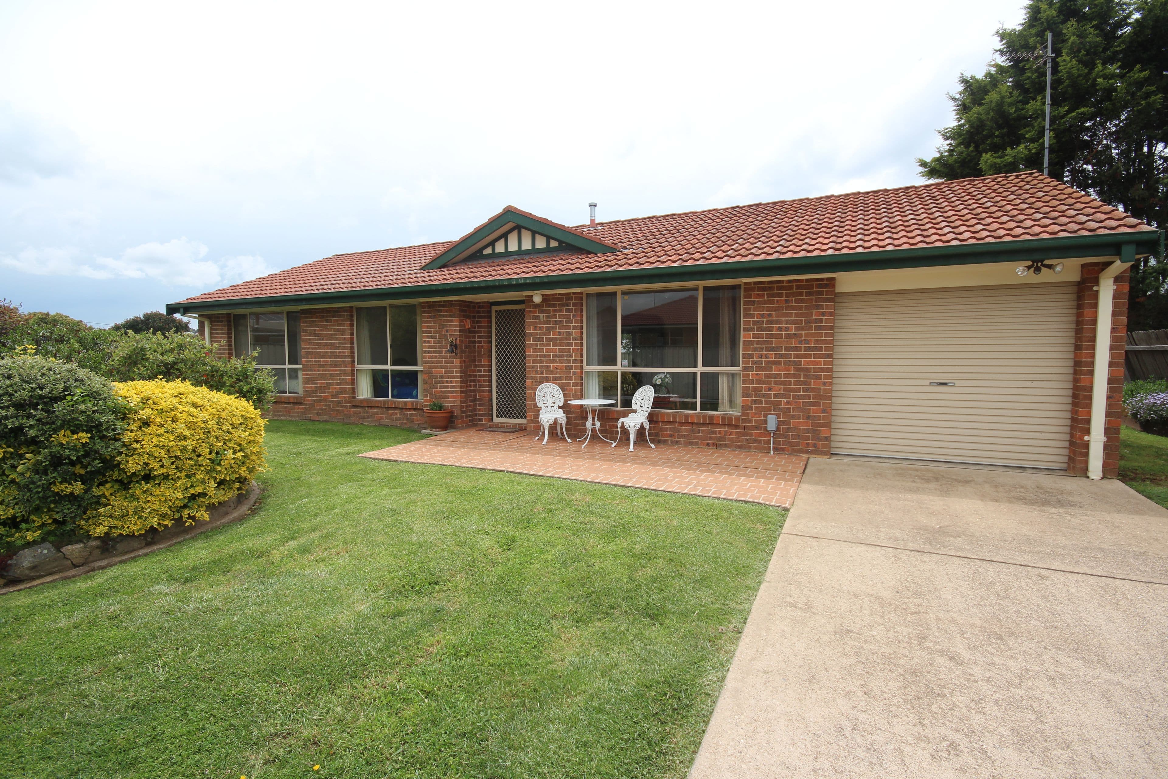 21B Scotia Avenue, Oberon NSW 2787, Oberon - Image 1