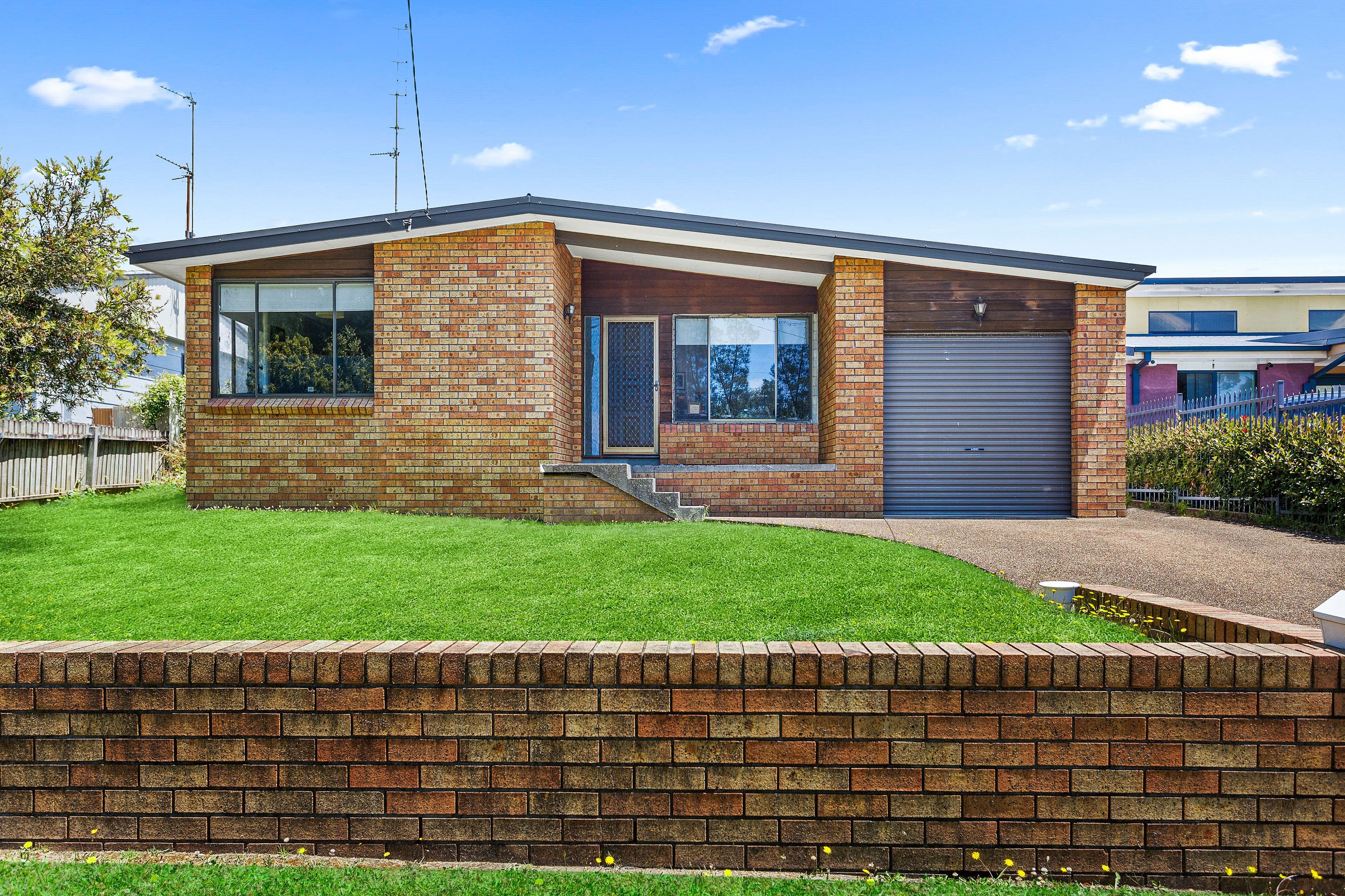 25 Garrard Avenue, Mount Warrigal NSW 2528, Mount Warrigal - Image 1