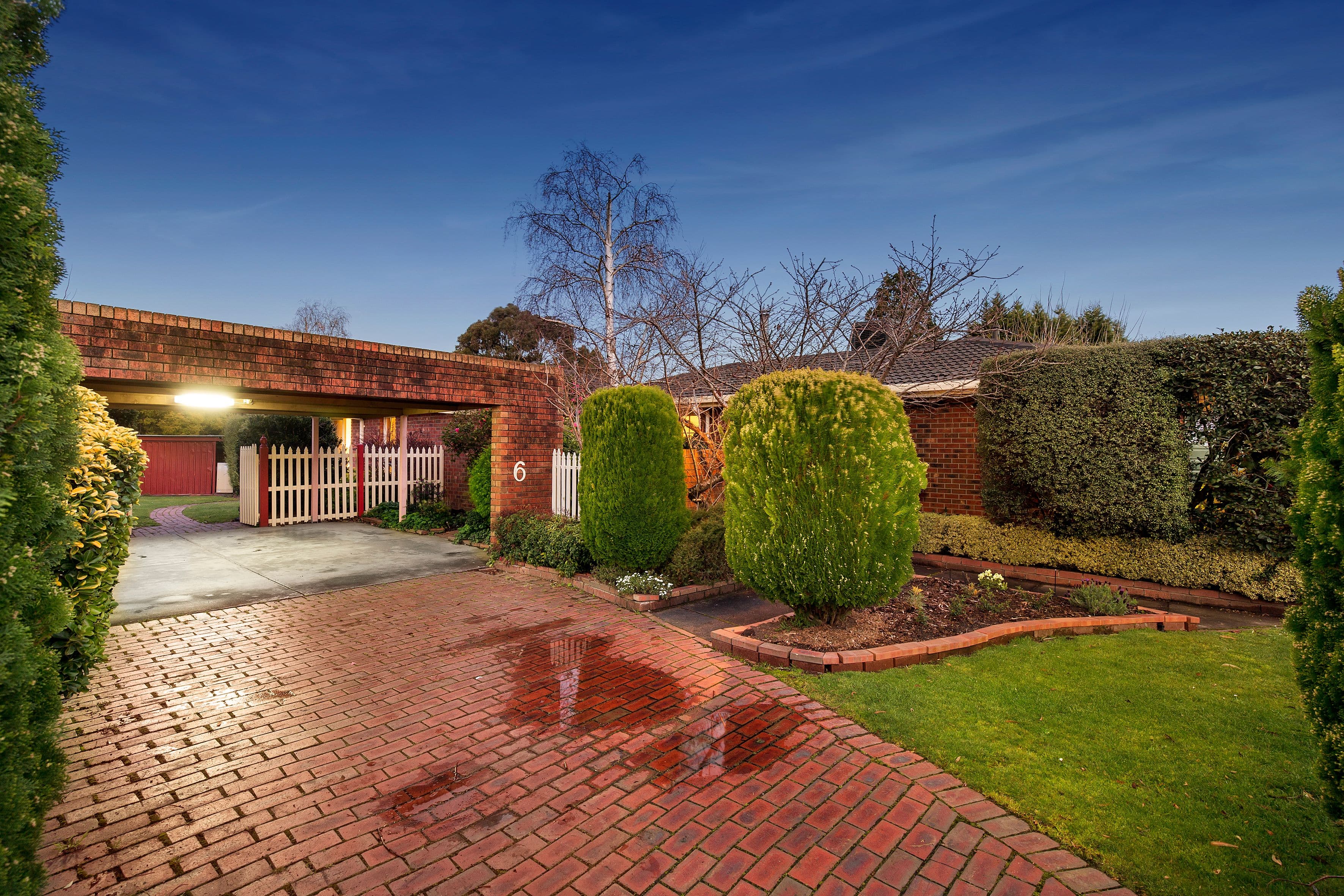 6 Silverene Court, Vermont South VIC 3133, Vermont South - Thumbnail 2