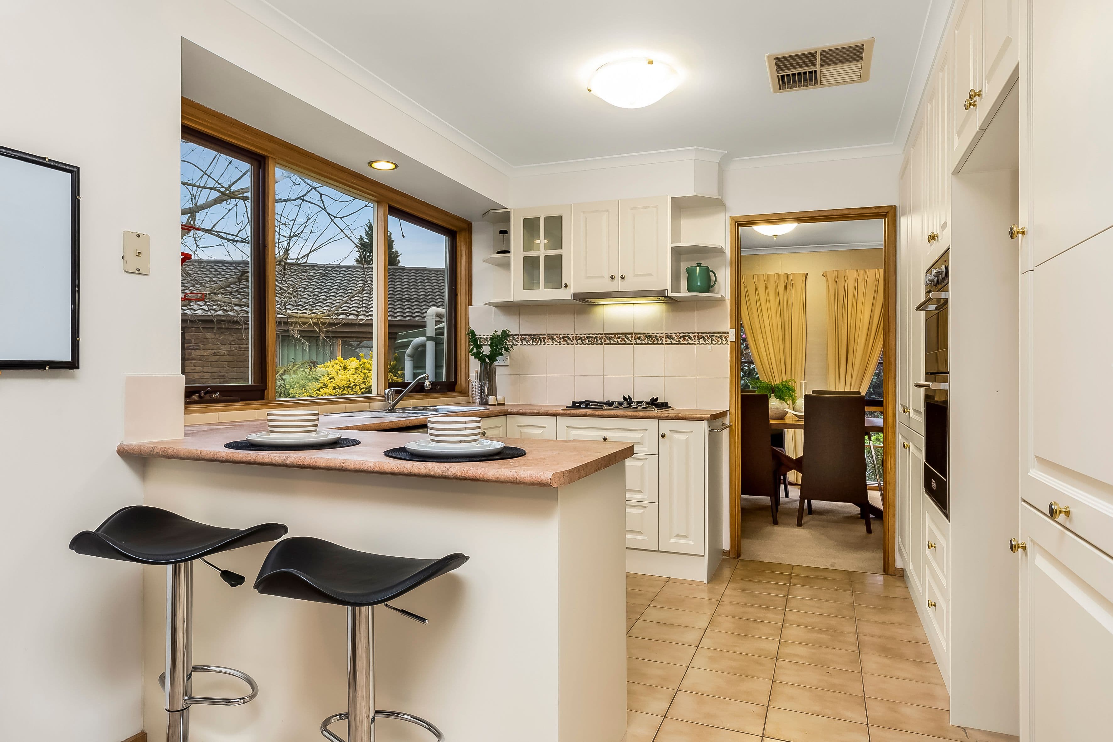 6 Silverene Court, Vermont South VIC 3133, Vermont South - Thumbnail 5