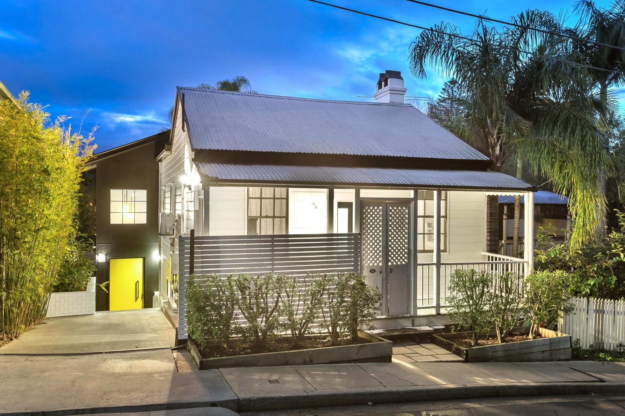 10 Young Street, Milton QLD 4064, Milton - Image 1
