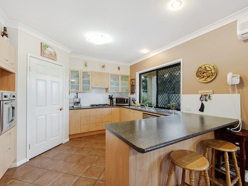 12 Paddy Place, Oxenford QLD 4210, Oxenford - Thumbnail 8