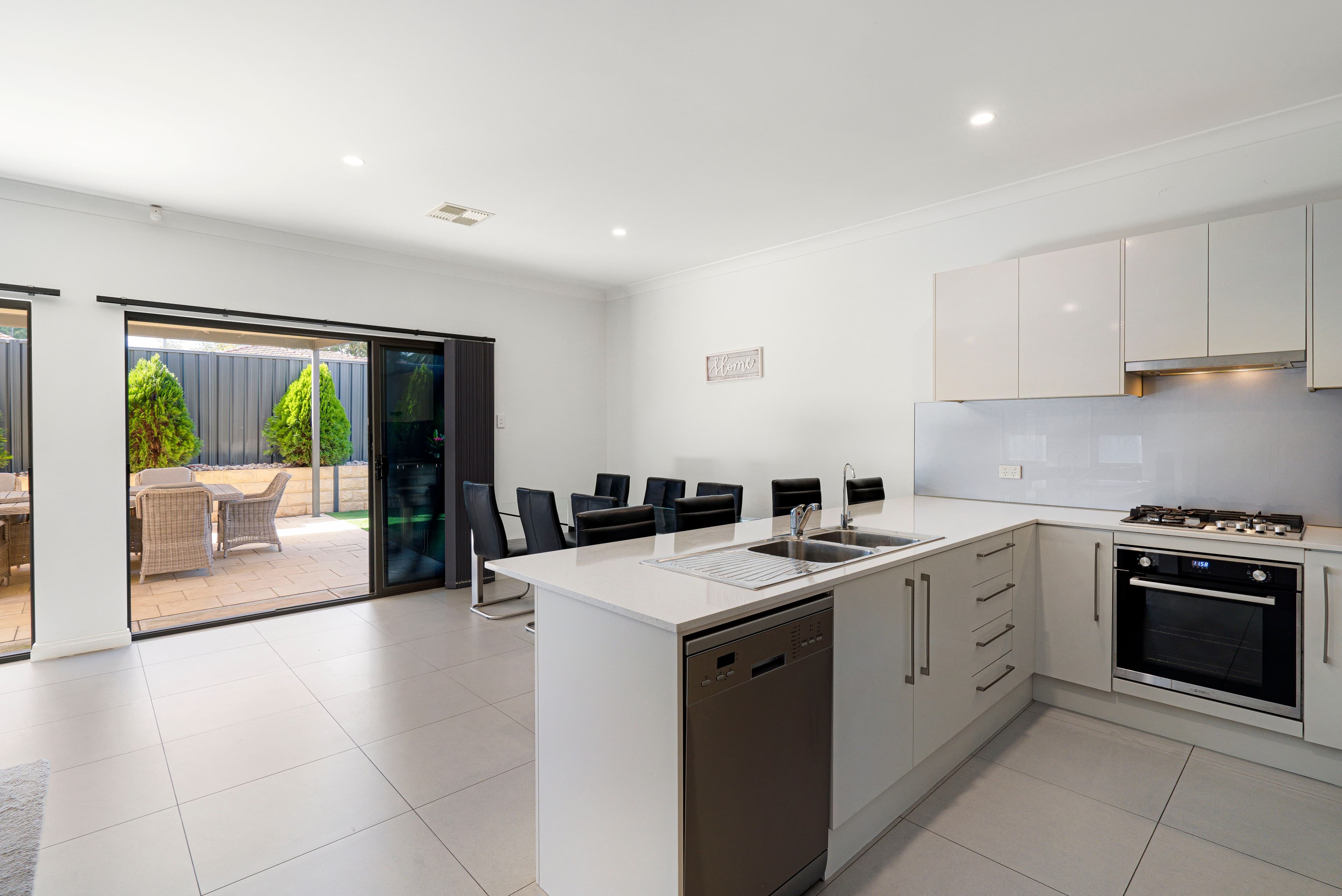 35 Whinnen Street, St Agnes SA 5097, St Agnes - Thumbnail 4